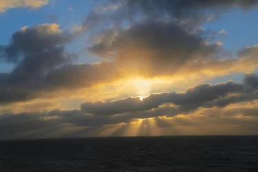 Strahlen eines Sonnenuntergangs, 2018